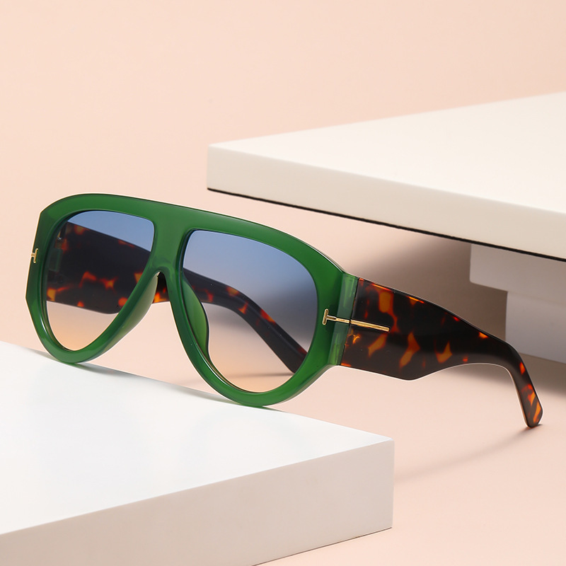 Designer's Luxury Large Frame Sunglasses With European And American Style High-end Pilot Glasses Luxurious Retro UV Resistant Cross-border Women&
