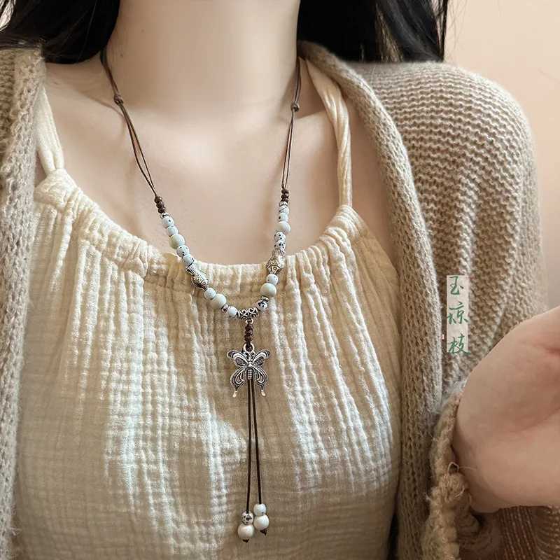 Vintage Ceramic Butterfly Pendant Necklaces for Women New Chinese Ethnic Style Long Adiustable Handmade Bead Chain Charm Jewelry H260403