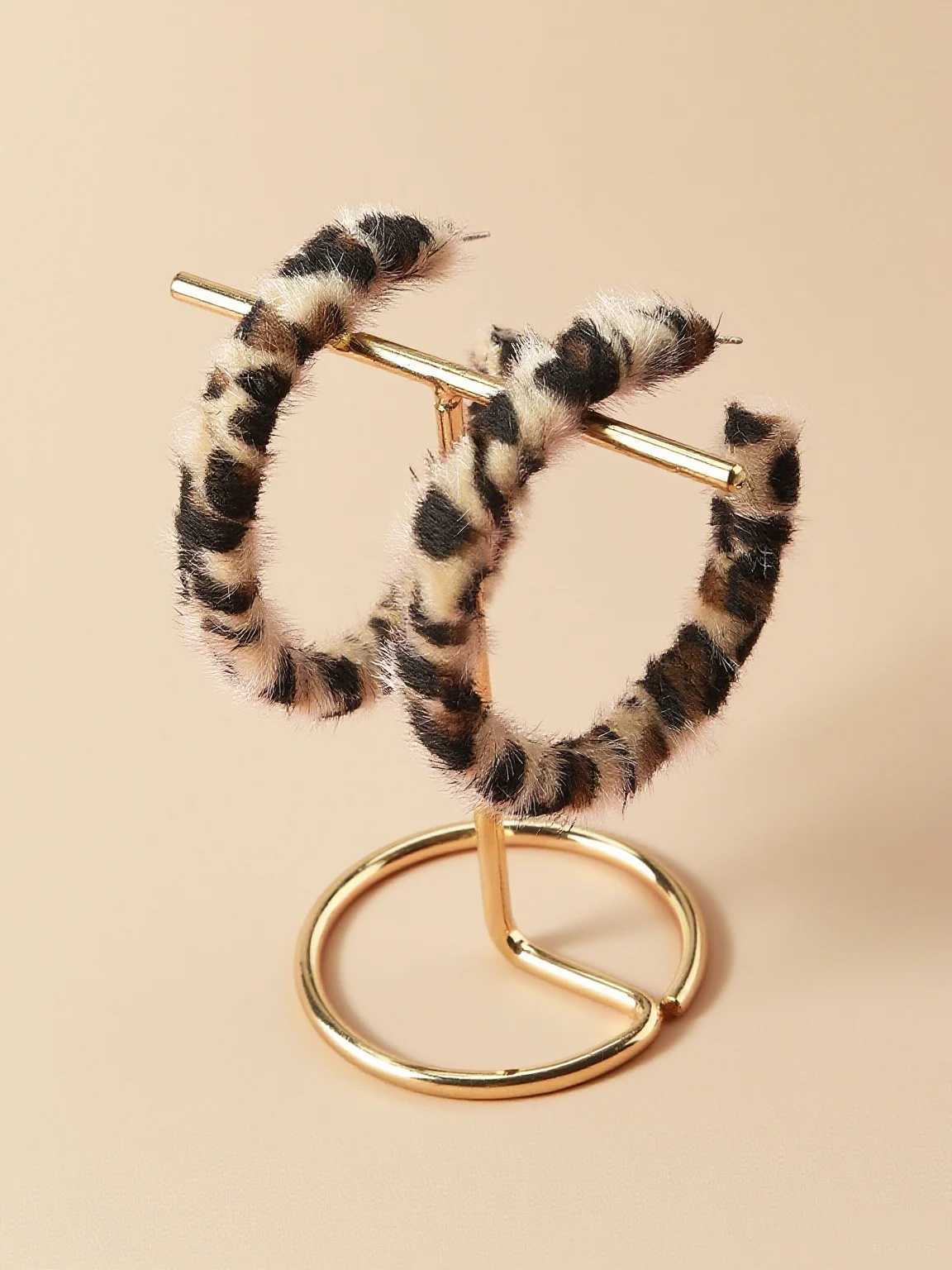 1 Pair Vintage Leopard Print Fuzzy Hoop Geometric Earrings Fashion Accessory For Daily Wear And Party H260403