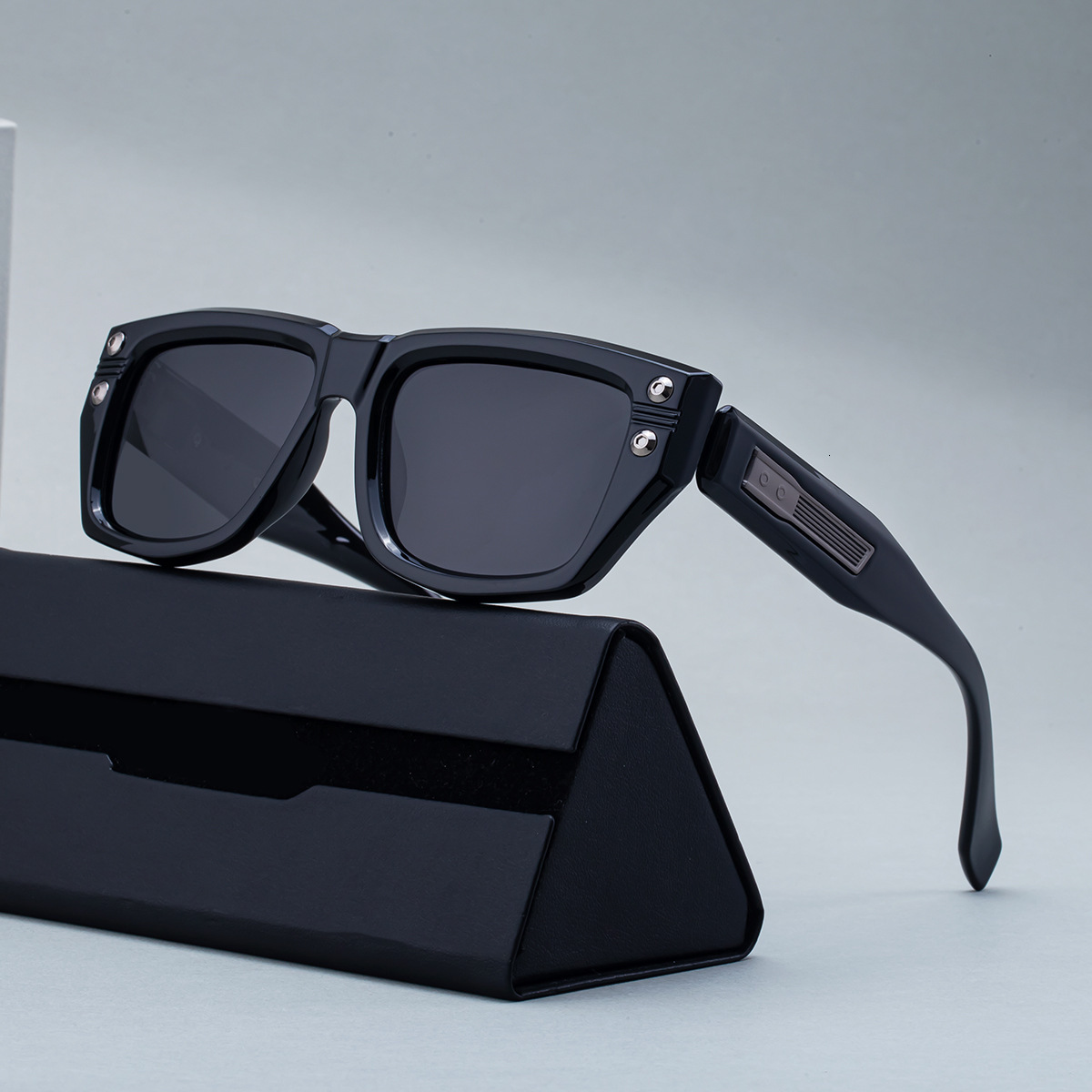 2025 New Fashion Square Frame Polarized Outdoor Trendy Personalized Sun Protection Sunglasses for Men,