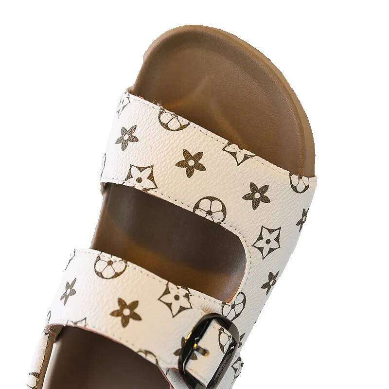 Free Shipping 2026 Summer New Print Design Kids Open Toe Fashion Casual Beach Soft Sole Buckle Sandals for Boys and Girls Large Size 26-36