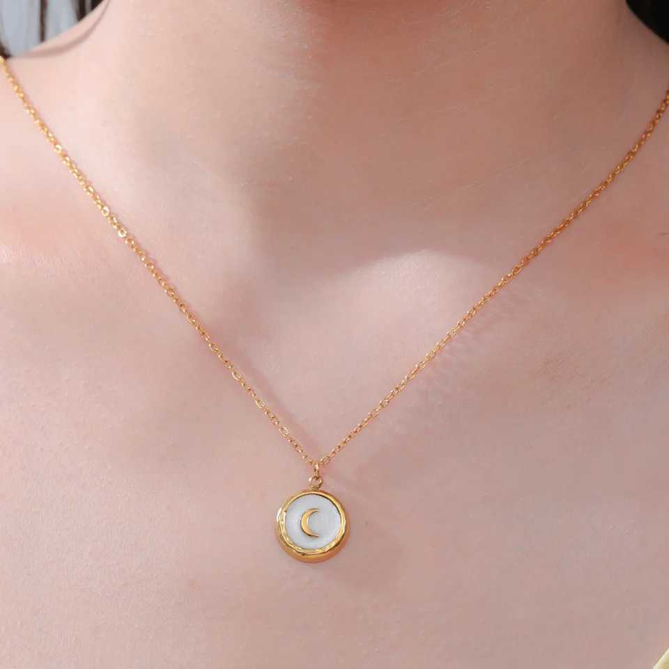 Cazador Crescent Moon Necklace for Women Trendy Stainless Steel Jewelry Coin Pendant Necklace Birthday Gift Wholesale 2026 New H260403