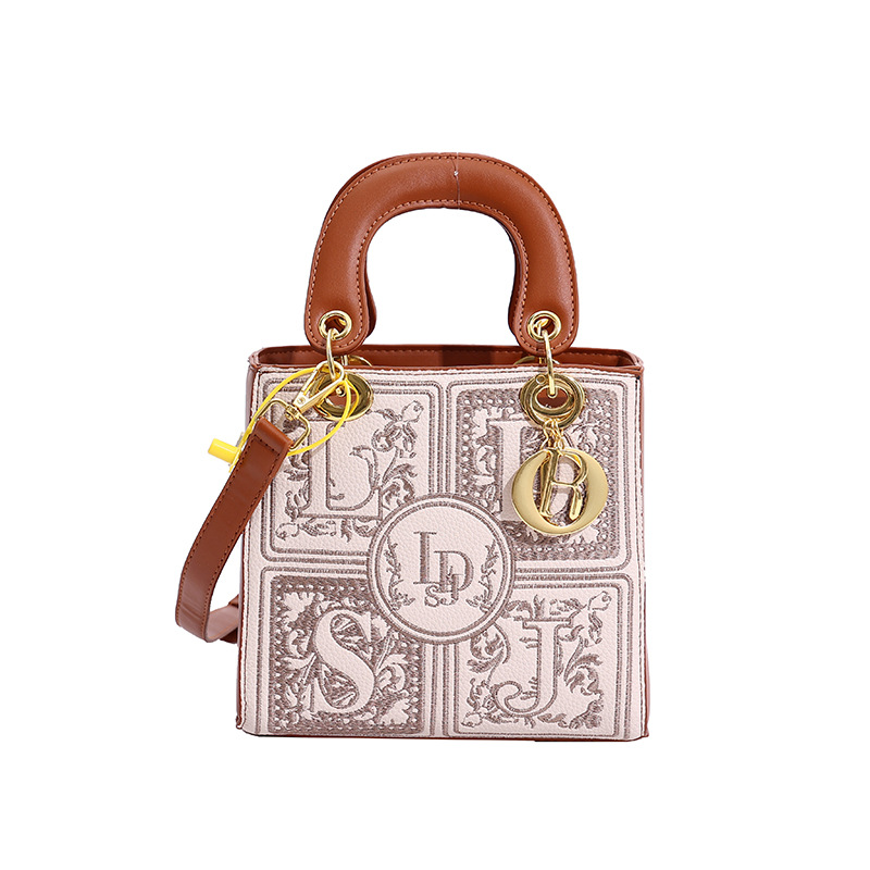 Free shipping Designer bag Women's Versatile Large Capacity Tote Bag with Shoulder Strap - Classic Plaid Design Portable