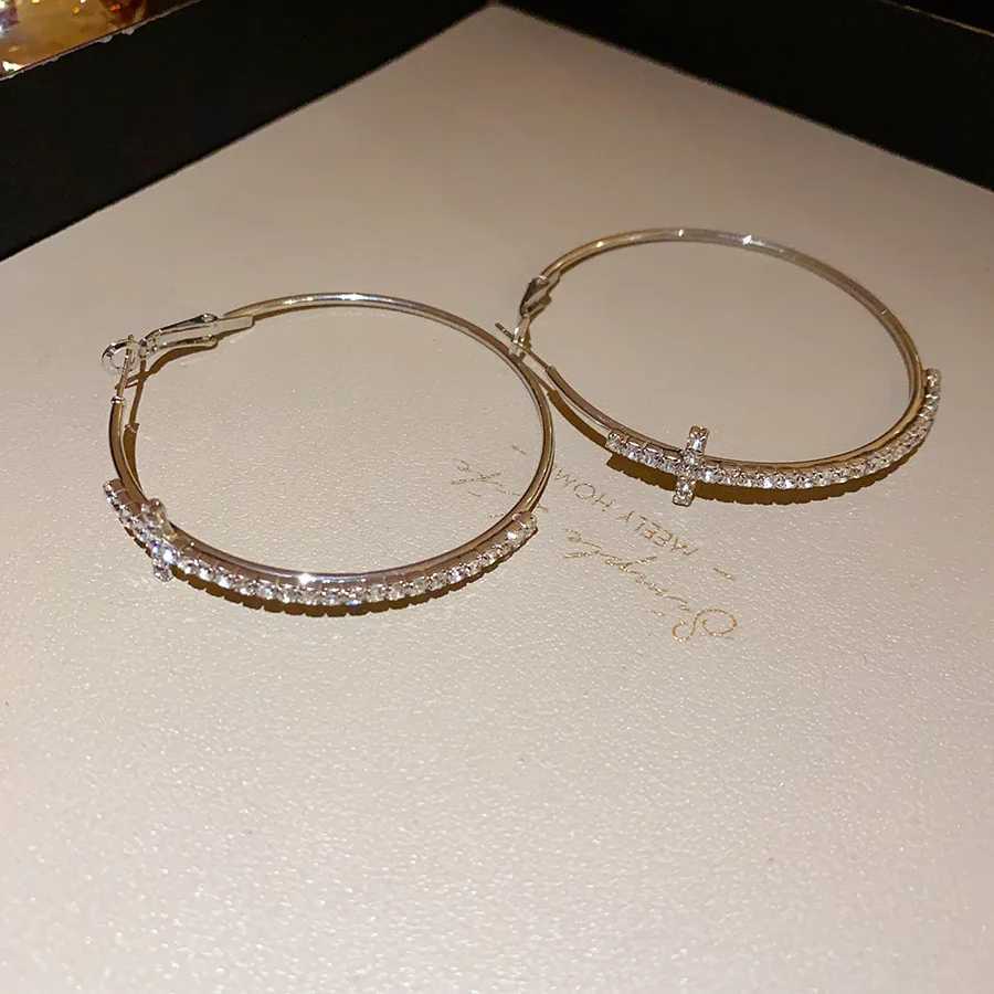 Shiny Big Circel Cross Hoop Earrings for Women Exquisite Rhinestones Ear Buckles Earrings High-end Geometric Ear Rings Jewelry H260403