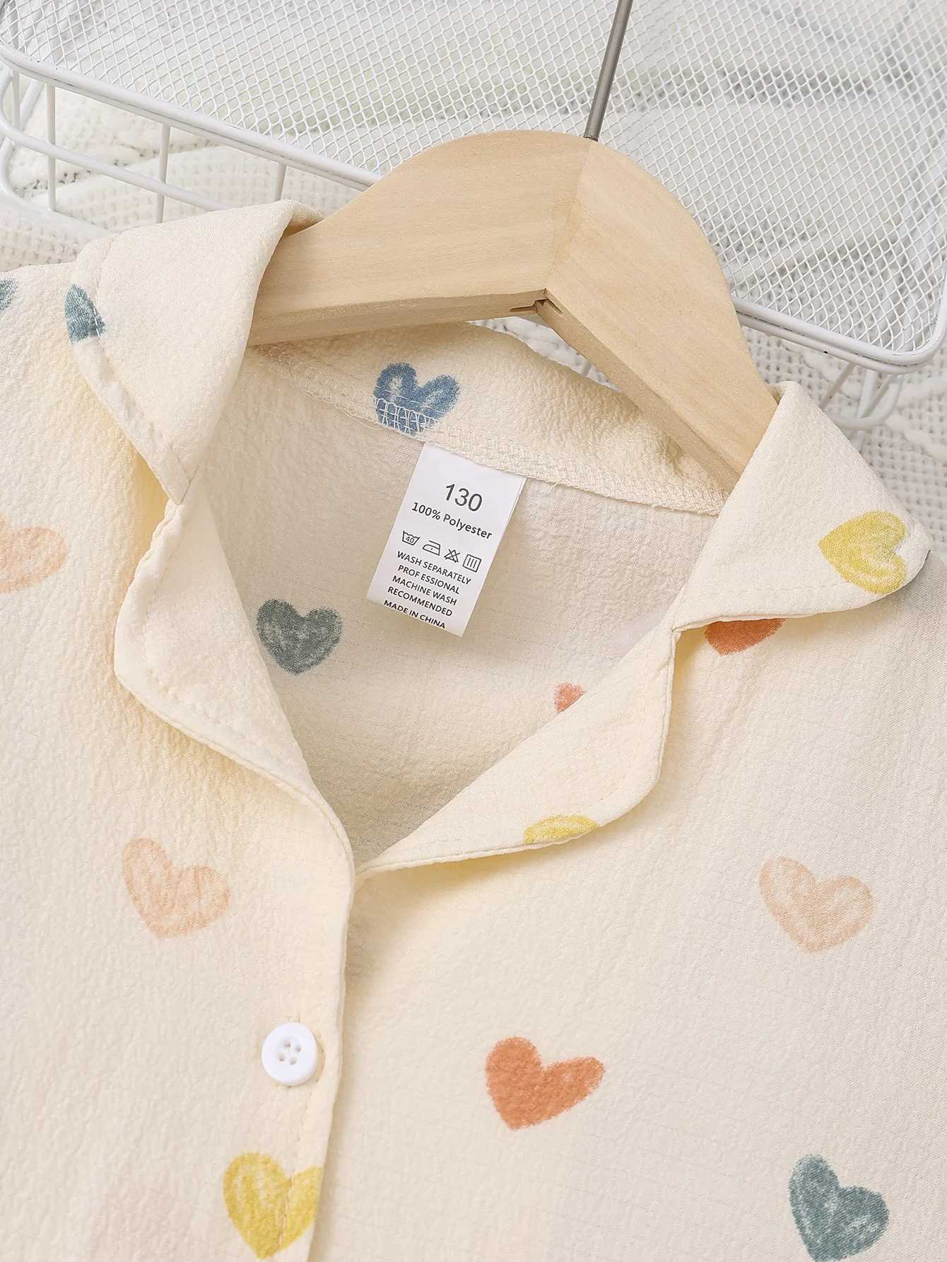 2-Piece Set for Girls Summer Cuban Collar Textured Fabric with Heart Print Cute Style Short-Sleeve Shorts Pajamas Loungewear Set H260403