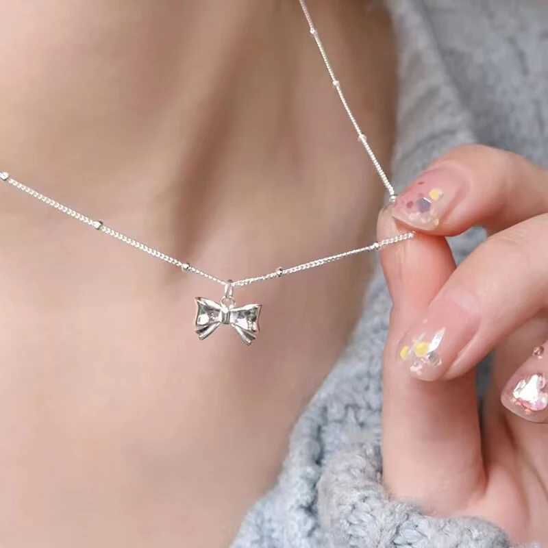 Silver Color Smooth Bow Pendant Necklace Womens Collar Chain Minimalist Neck Chain Birthday Gift Light Luxury Jewelry H260403