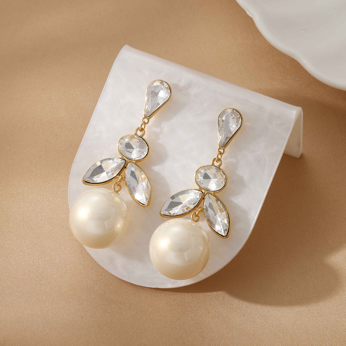 Free Shipping High Value Luxury Water Drop Crystal Pearl Drop Earrings 18K Gold Plated Elegant Party Jewelry