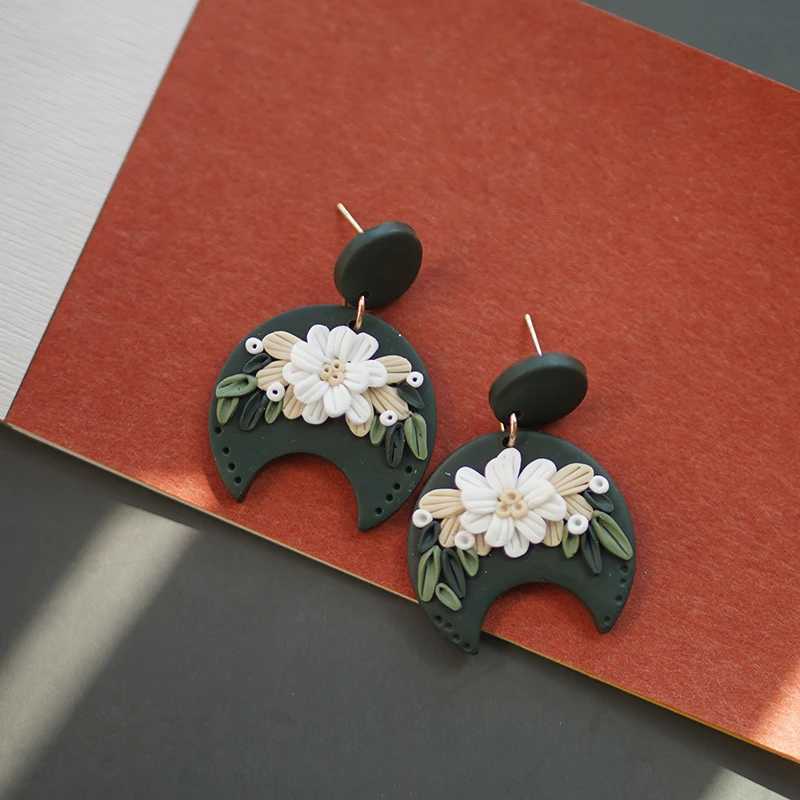 Handmade Crafts Molded Floral Christmas Holiday Multi Colors Shapes Wreath Polymer Clay Pattern Dangle Earrings Sets Jewelry H260403