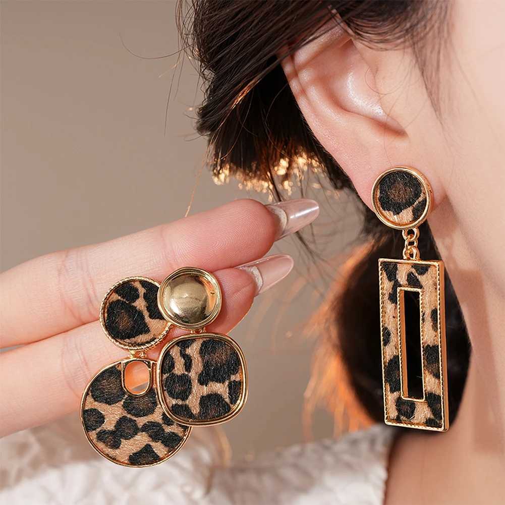 Retro Earrings Geometric Heart Leopard Print Earrings Light Luxury Earrings Fashion Accessories Gift For Women H260403