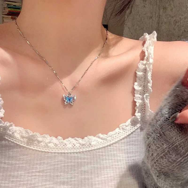 LATS Romantic Blue Crystal Butterfly Necklace for Women Girls Simple Shiny Zircon Bilayer Choker Clavicle Chain New Fine Jewelry H260403