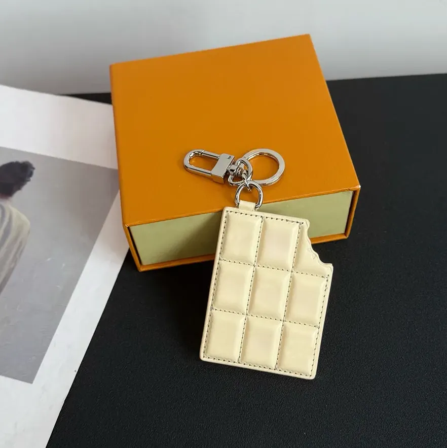 Newest Designer Hamburger bag chain Charm Pizza Donut Bag Charm Fashion Womens Key Holder Vintage Cool Hamburger Chocolate Alien Shell Keychain coin purse gift