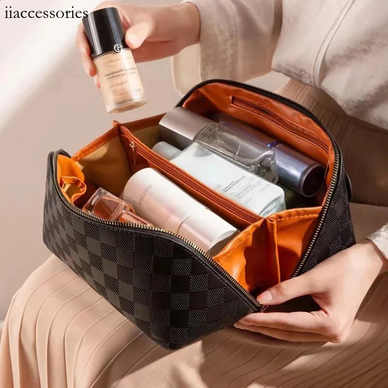 Leather Travel Portable Women Makeup Case Waterproof Multifunctional pouch Womens Cosmetic Bag - view 3