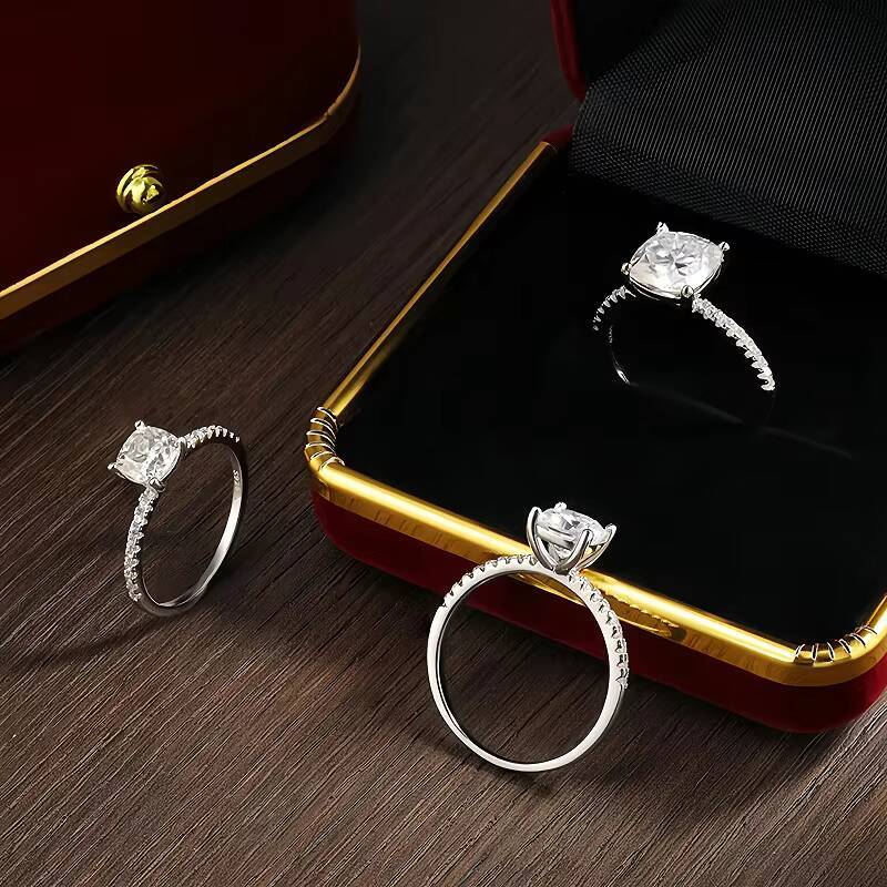 PYQ 1ct 2ct 3ct D Color Vvs Moissanite 925 Sterling Silver Rhodium Plated Prong Setting Cushion Cut Trendy GRA Certified Ring
