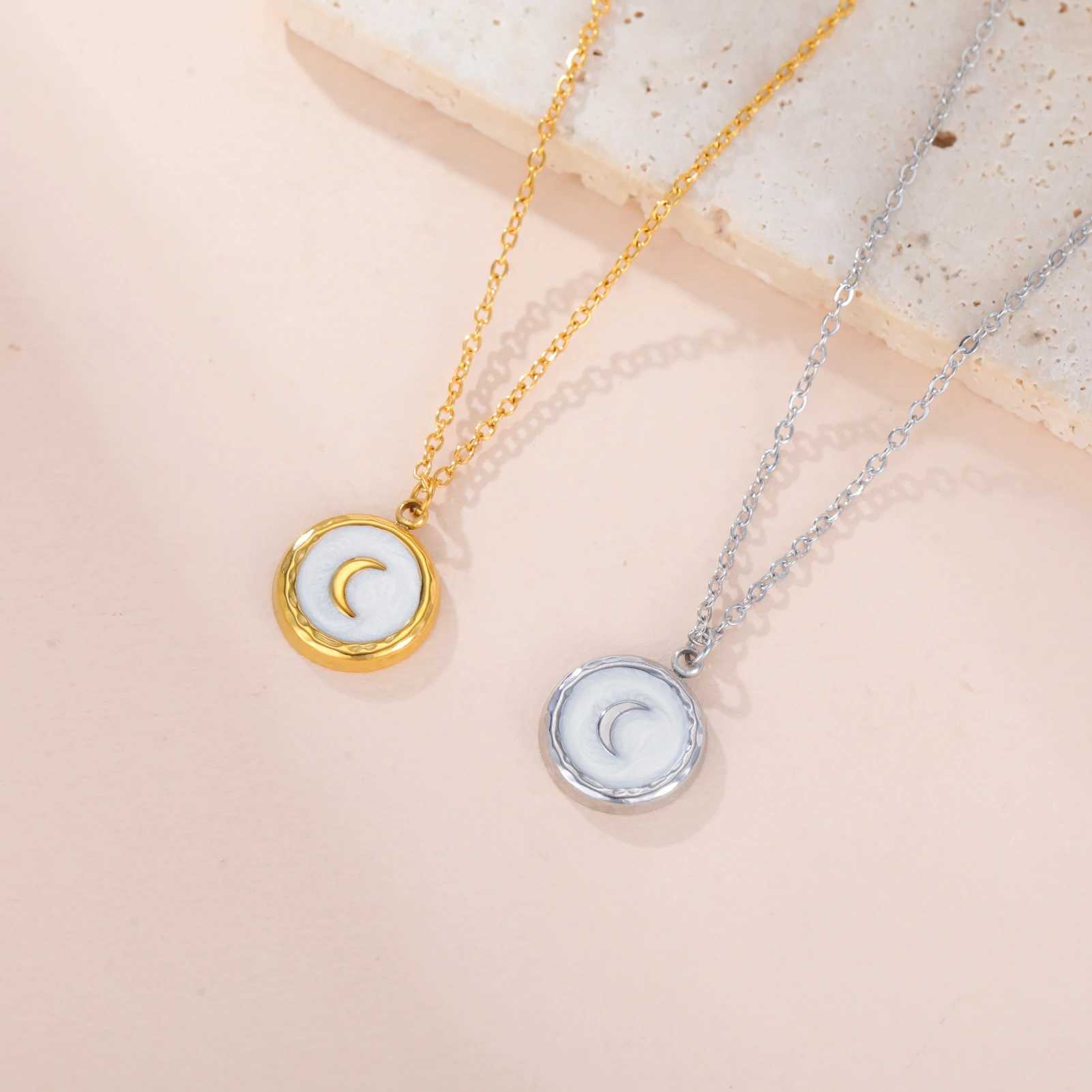 Cazador Crescent Moon Necklace for Women Trendy Stainless Steel Jewelry Coin Pendant Necklace Birthday Gift Wholesale 2026 New H260403