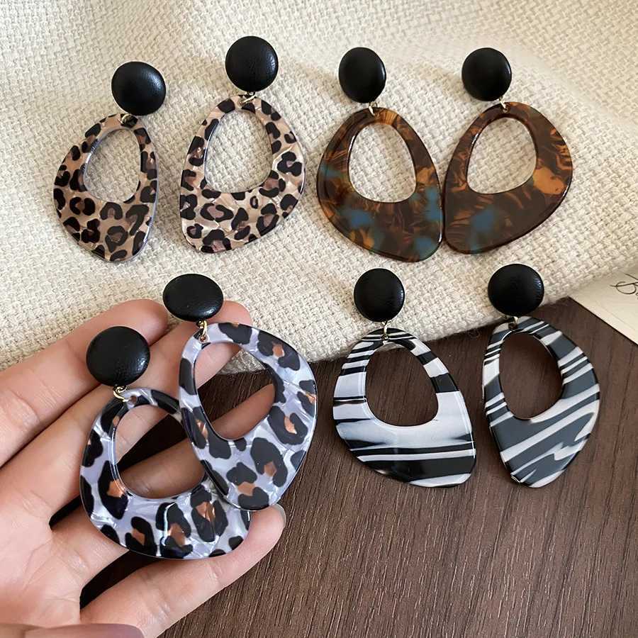Acrylic Leopard Print Earrings for Women Maillard Temperament Leather Irregular Drop Earring Charm New Trend Jewelry Banquet K H260403