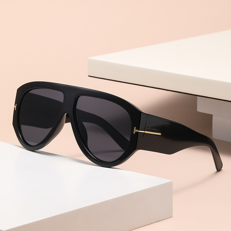 Designer's Luxury Large Frame Sunglasses With European And American Style High-end Pilot Glasses Luxurious Retro UV Resistant Cross-border Women&