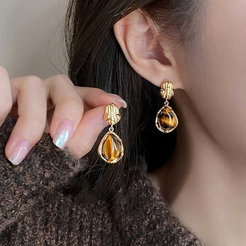 Vintage Brown Resin Tiger Eye Stone Dangle New Earrings for Women Fashion Silver Needle Earring Personality Melard Color Jewelry H260403