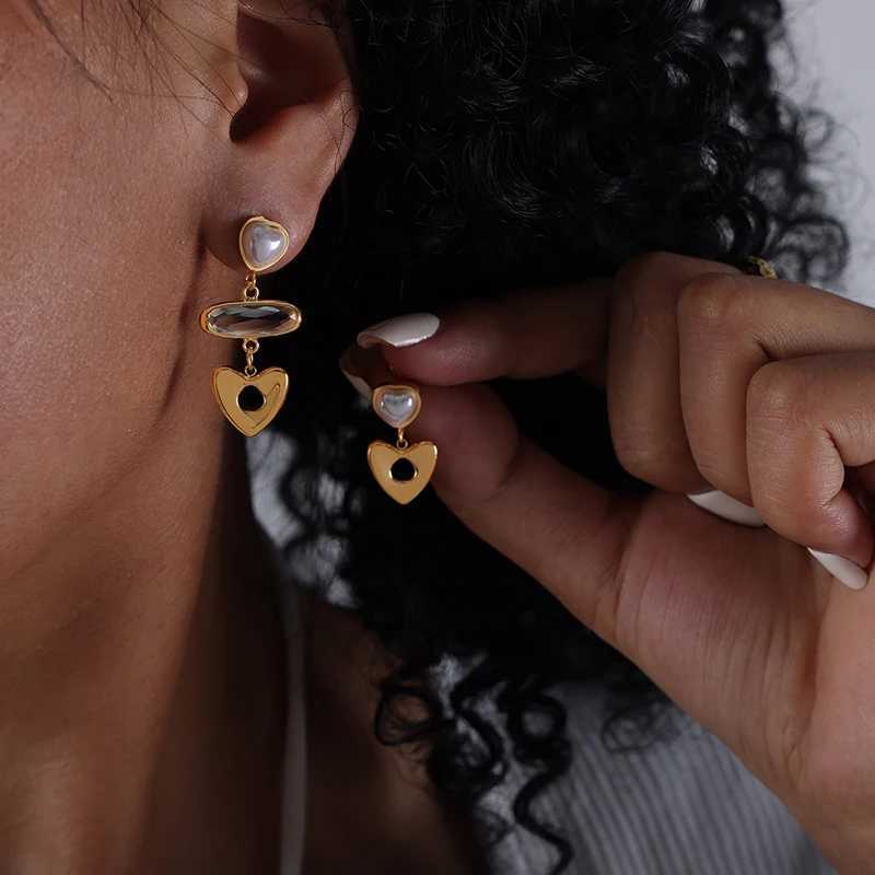 Retro Style Stainless Steel Not Fade Heart-shaped Pendant Earrings Summer New Heart-shaped Pendant Earrings Jewelry Accessories H260403