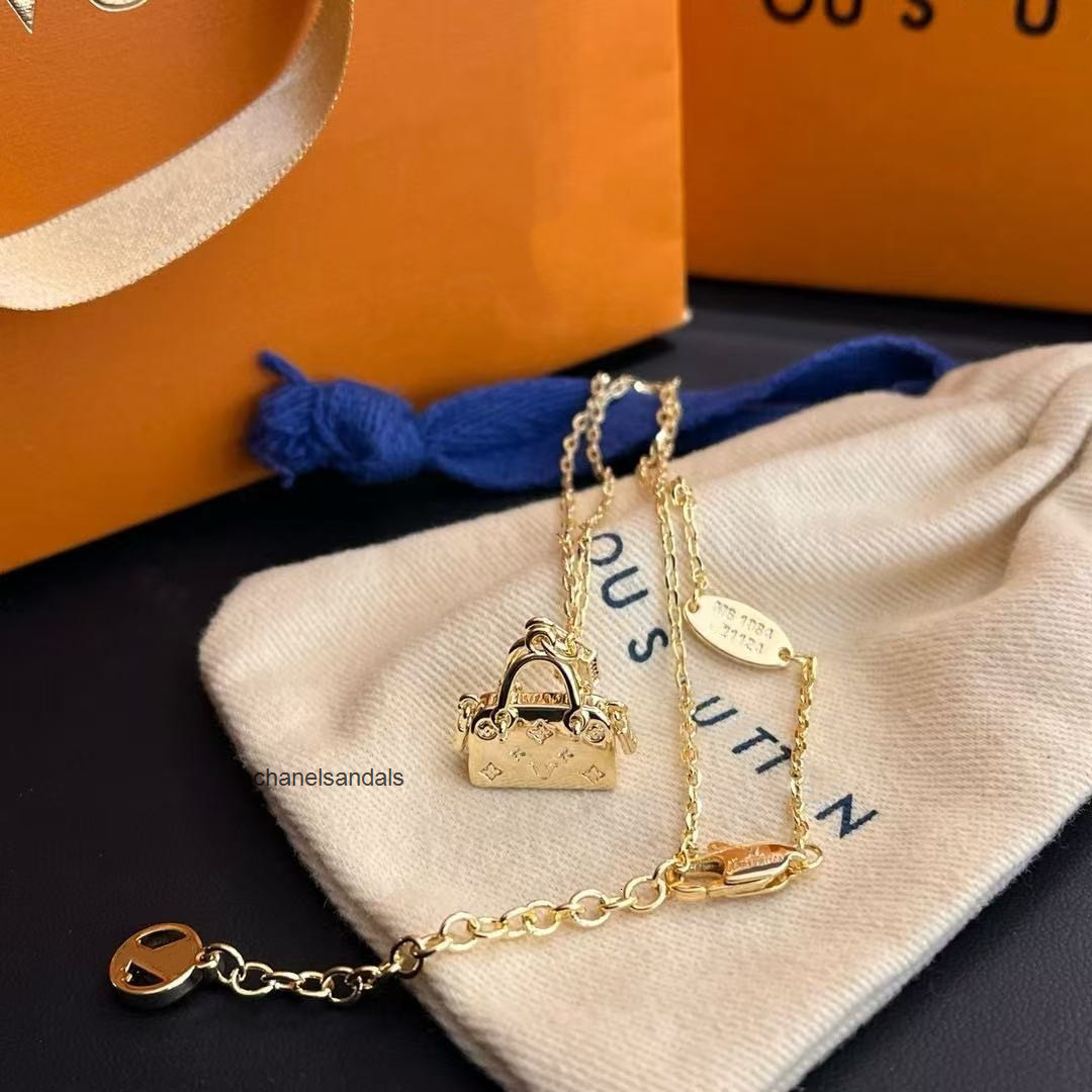 necklaces designer necklace pendant pearl mother plated 18k gold for women girl valentine day jew louise vuttin louis vuittion louievuitton vittonn viitton lv S738