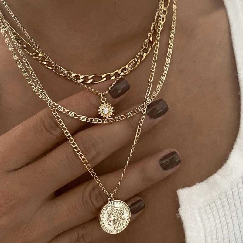 Classic Pendant Necklace for Women Micro Zircon Turkish Lucky Evil Eyes Palm Cross Pearl Multilayer Metal Chain Choker Jewelry H260403