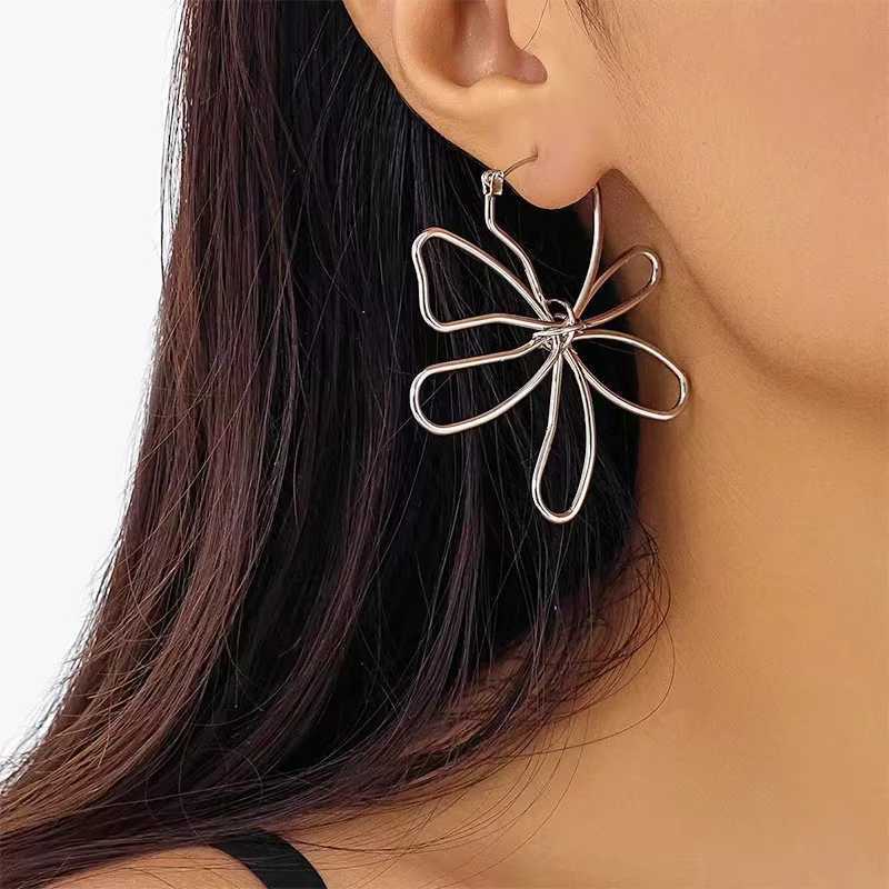 FTCY Vintage Line Flower Earrings For Women Minimalist Gold Color Hollow Big Flower Earrings Womens Jewelry Gift H260403