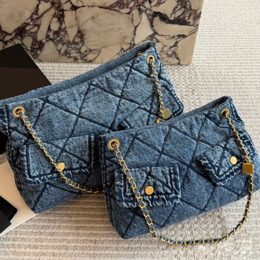 Large Capacity Denim Tote Bag Designer Bag Denim Hobo Bag Shoulder Bag Denim Chain Bag with Two Pockets Luxury Blue Denim Wallet Crossbody Bag Weekend Travel Bag