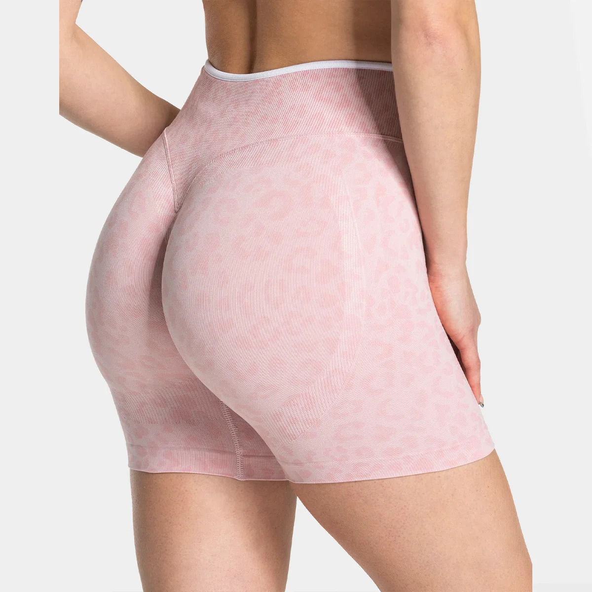 High Waist Leopard Print Seamless Spandex Yoga Pants, Form-Fitting Casual Sports Leggings - view 3