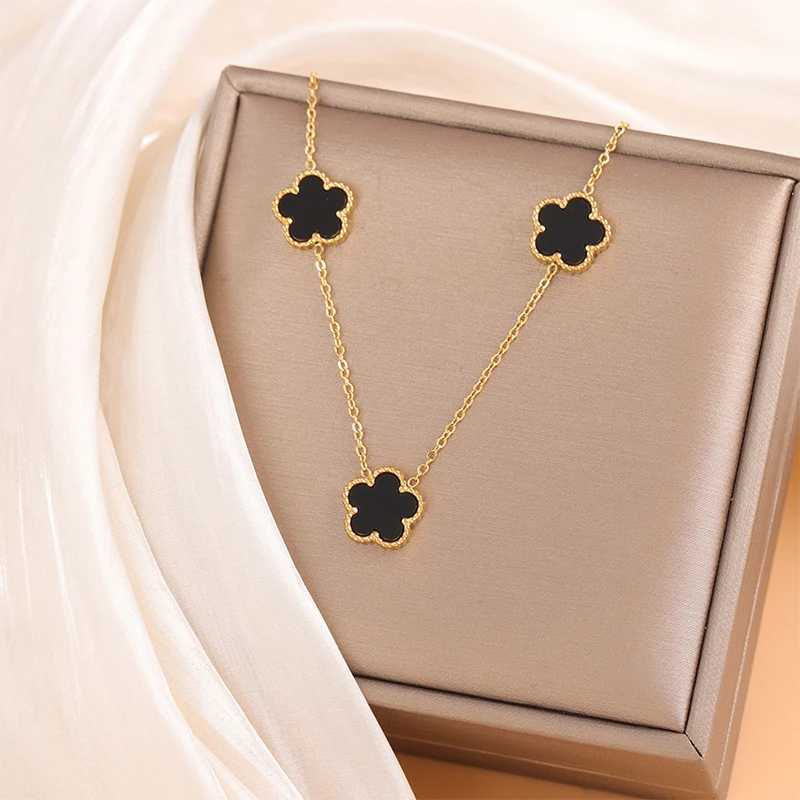 14K Gold Plated Stainless Steel Necklace Woman Five Leaf Petals Double Sided Necklaces for Women Pendant Flower Clover Jewelry H260403