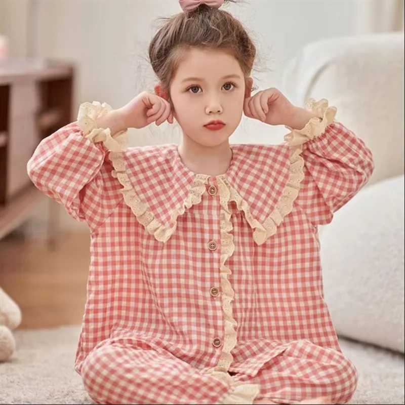 Girls Cute Checkered Pajama Set 2023 Autumn New Long Sleeve Doll Collar Childrens Stylish Home Clothes Trendy H260403