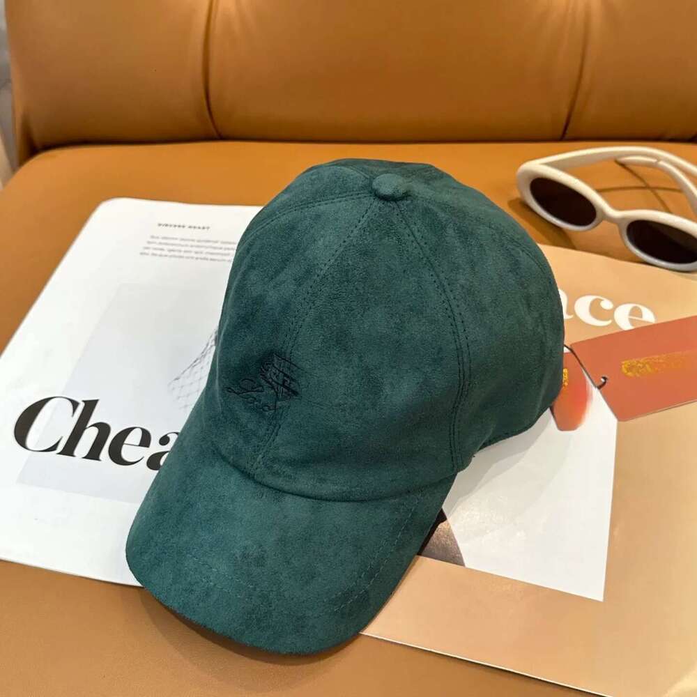 Designer baseball cap hat for women designer Mens Caps Fash ion Ball Cap loro cotton piana cashmere fitted autumn embroidery beach hats