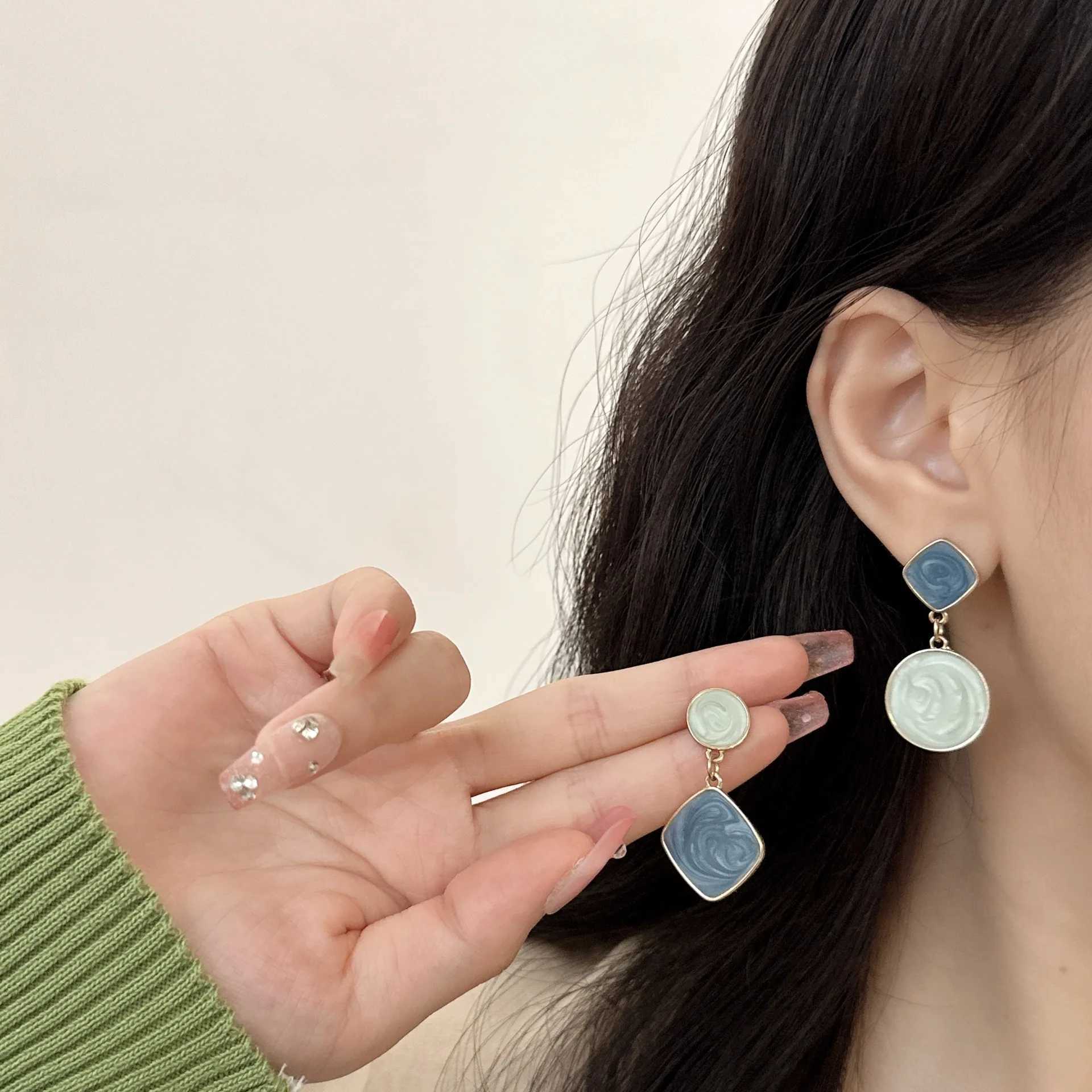 French Elegant Blue Asymmetrical Geometric Earrings Women Simple Fashion Jewelry For Party and Daily Wearing H260403