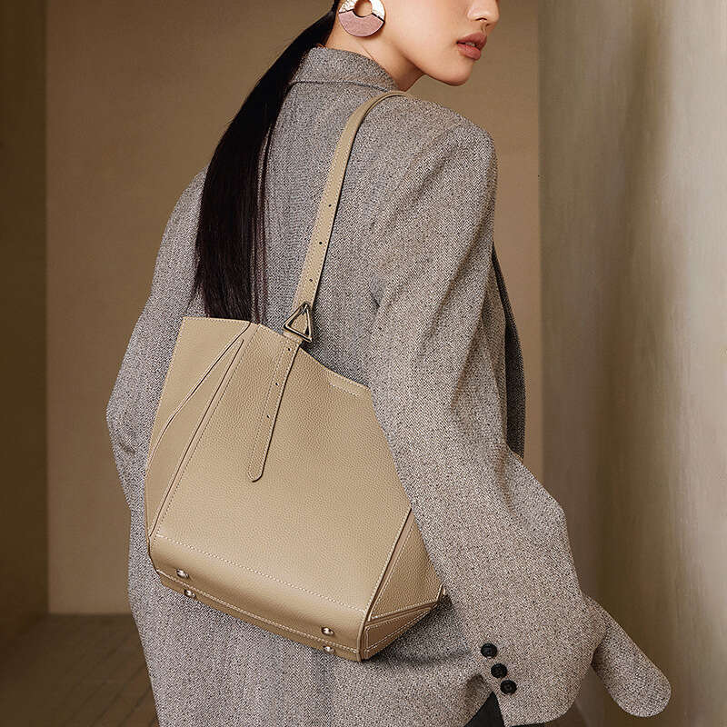 2026 Spring Summer New Top Grain Leather Tote Bag for Women Geometric Design Convertible Shoulder Bag Large Capacity Genuine Leather Crossbody Bag SEN