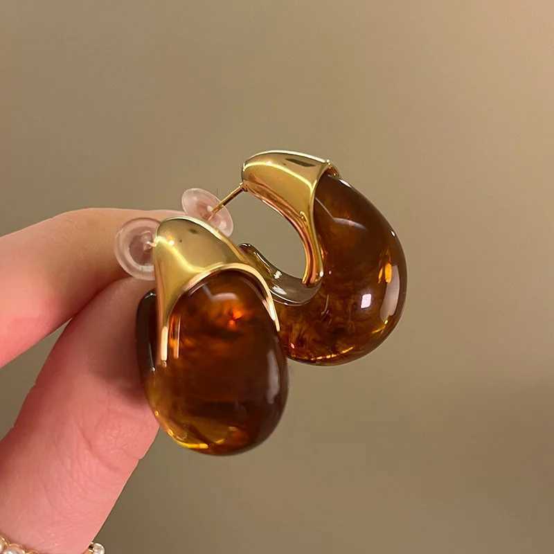 XIALUOKE Fashion Geometric Irregular Resin Stud Earrings Womens Party Wedding Jewelry Travel Accessories H260403