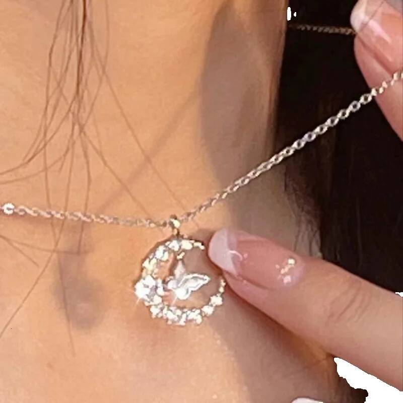 yoyo Women's Moon Butterfly Zircon Collarbone Necklace Dainty Minimalist Elegant Versatile Jewelry Student Best Friend for Girlfriend Gift - view 3