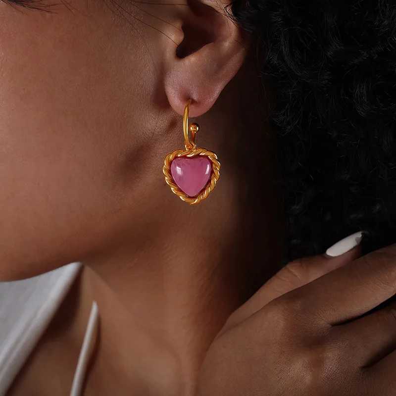 Retro Style Stainless Steel Not Fade Heart-shaped Pendant Earrings Summer New Heart-shaped Pendant Earrings Jewelry Accessories H260403