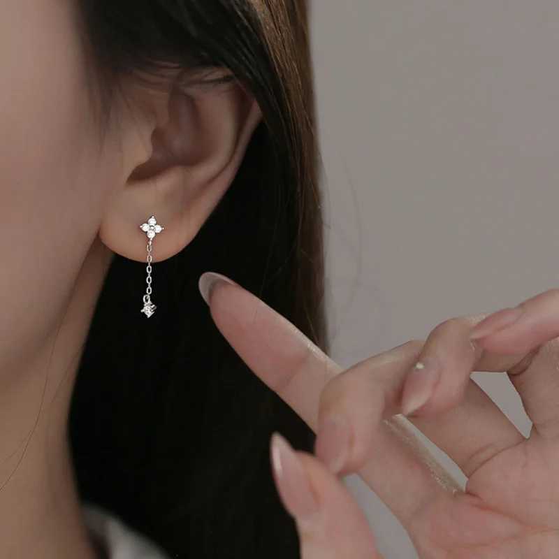 New Silver Color Inlaid Zircon Clover Tassel Earrings For Women Delicate Chain Pendant Earring Party Jewelry Accessories Gifts H260403