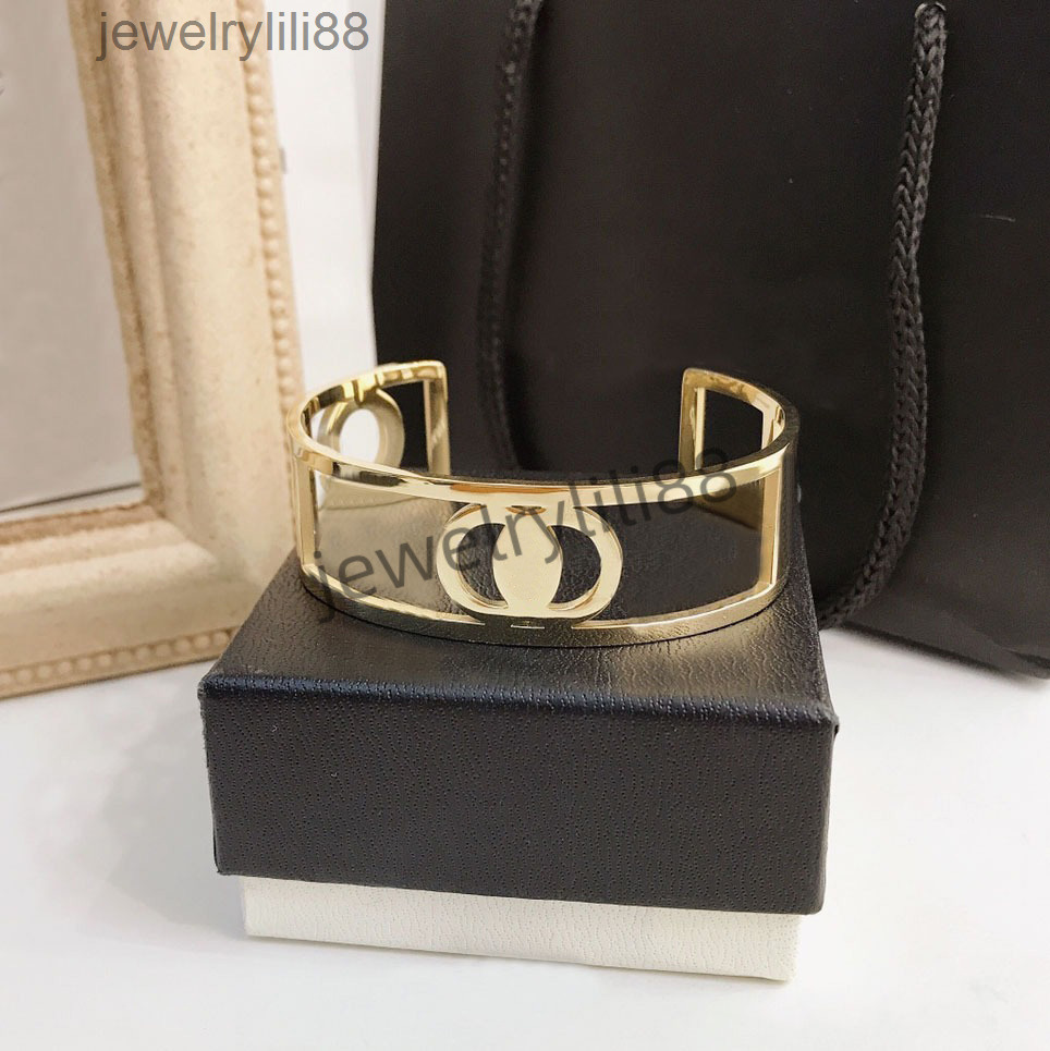 Bangle Bracelet 18K Gold Plated Charm Cuff Bracelet Classic Design Love Jewelry Spring Womens Bracelet Wedding Pa chanels channels chaneljewelry cc channeled