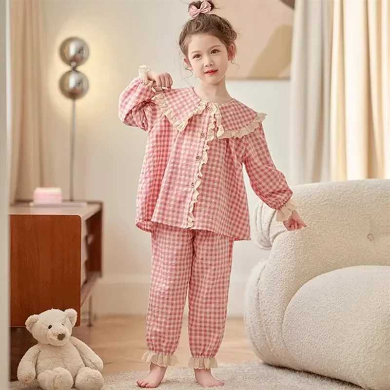 Girls Cute Checkered Pajama Set 2023 Autumn New Long Sleeve Doll Collar Childrens Stylish Home Clothes Trendy H260403