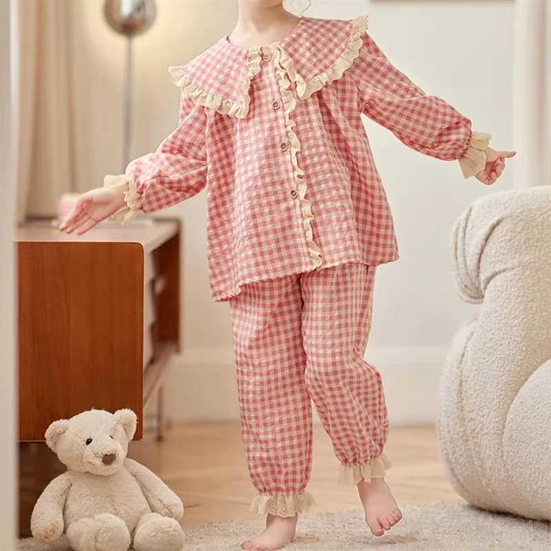 Girls Cute Checkered Pajama Set 2023 Autumn New Long Sleeve Doll Collar Childrens Stylish Home Clothes Trendy H260403