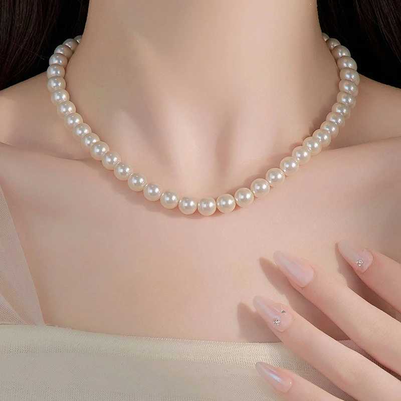 Fashion Elegant White Imitation Pearl Chokers Necklace For Women Men Wedding Banquet Necklaces Vintage Handmade Jewelry Gift H260403