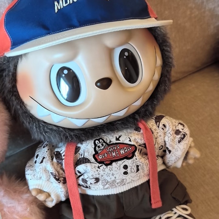 38Cm X Vans Jump For Joy Dress Be Latte Valentine's Day Pronounce Wings Of Fantasy Mokoko Walk By Fortune Vinyl Plush Collectible Doll Yizhixing  - view 3
