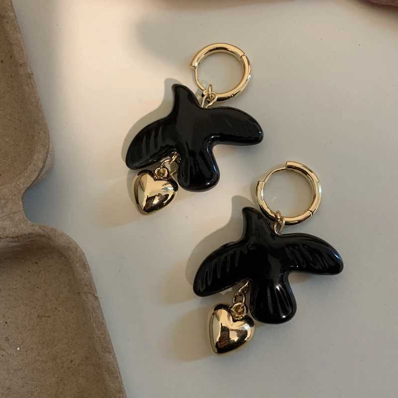 XIALUOKE Metal Stainless Steel Round Ear Hoop Pigeon Drop Earrings For Women European American Style Personality Travel Jewelry H260403