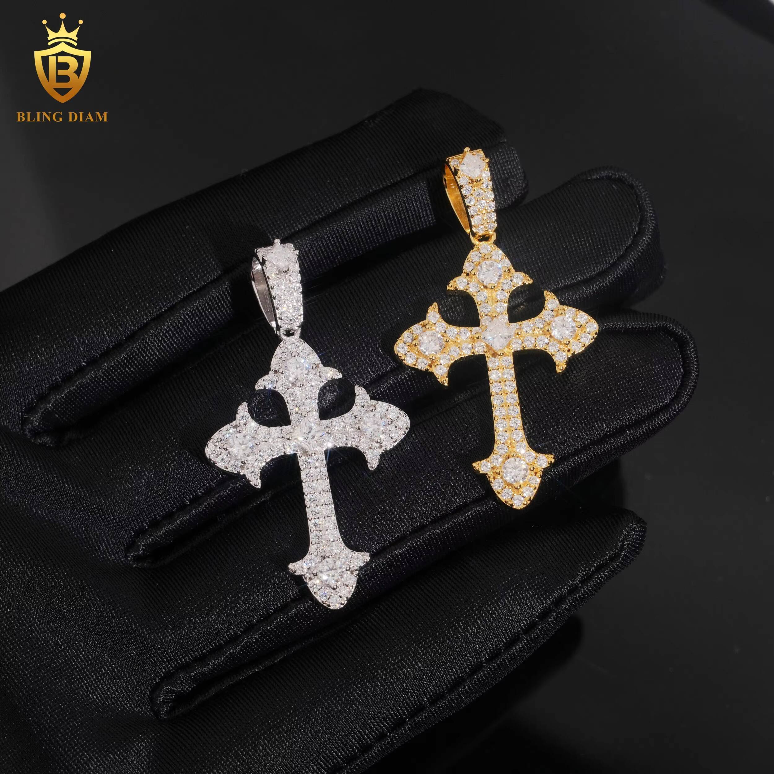 USA Stock Hiphop Cross Pendant Charms Round Brilliant Moissanite Pendant 925 Silver Gold Plated GRA Certified Moissanite Pendant