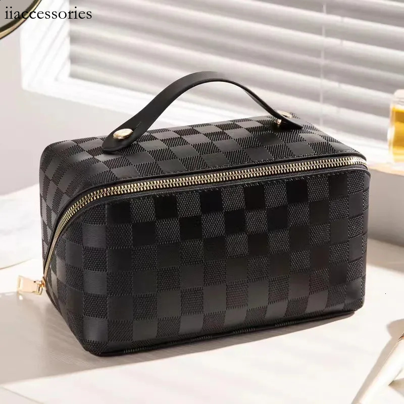 Leather Travel Portable Women Makeup Case Waterproof Multifunctional pouch Womens Cosmetic Bag - view 5