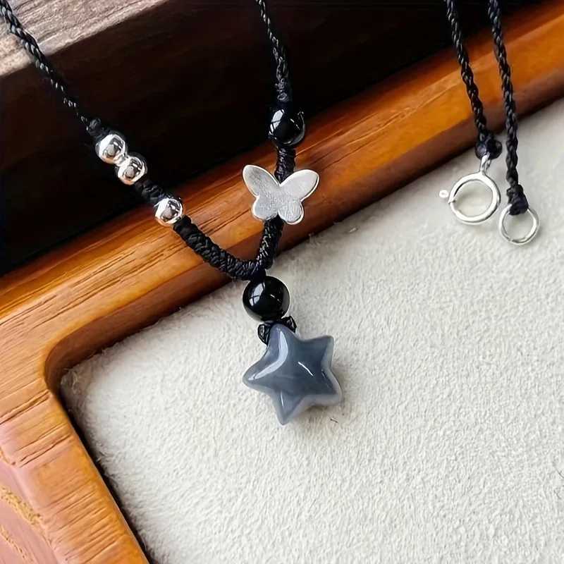 Vintage Handmade Woven Black Five-Pointed Star Pendant Necklace Women Charm Temperament Butterfly Beading Clavicle Chain Jewerly H260403