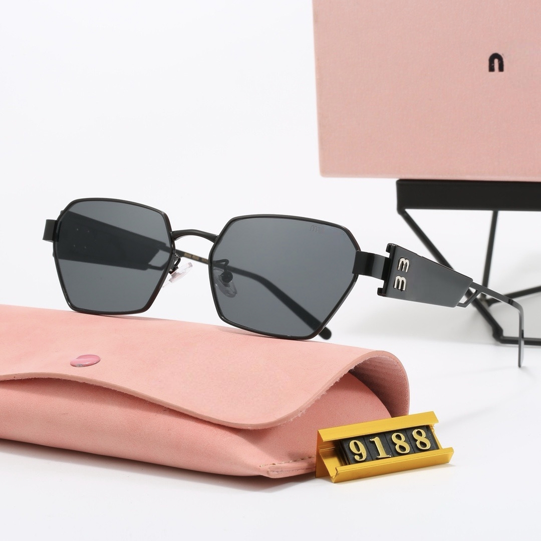 2025 Women's Frameless Square Sunglasses, Luxurious Decorative Gradient Lens UV400 Protective Oversized Lampshade