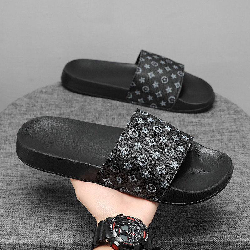 Men's beach vacation slippers 2026 new print design fashionable soft bottom anti slip casual cool slippers