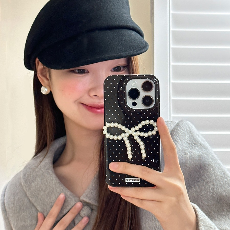 Designer Luxury Elegant Black Dot Phone Case Pearl Beaded Chain Heart Star Charm Full Lens Protection Anti-fall Case For Iphone 15/14/13 Pro Max
