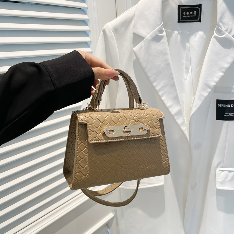 2026 summer new casual fashion tote bag Versatile mini trend commuter Minimally designer cross body bag for women