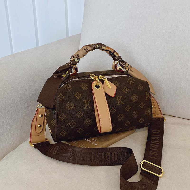 2026 New Style Design Arrival Premium Print Handbag Light Luxury Versatile Fashion Boston bag High Quality Women's Gift Free Shipping